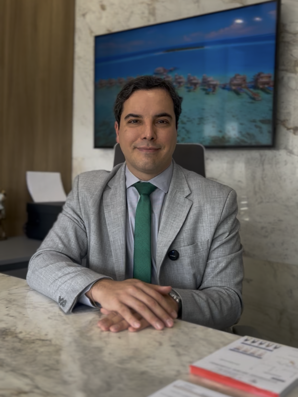 Dr. Frederico Gomes