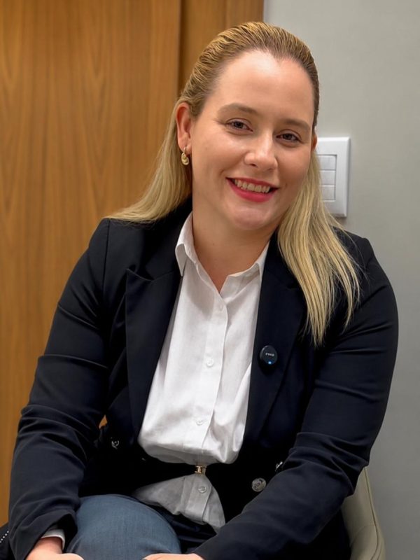 Dra. Vitória Nery Damião - Angiologista e Cirurgiã Vascular